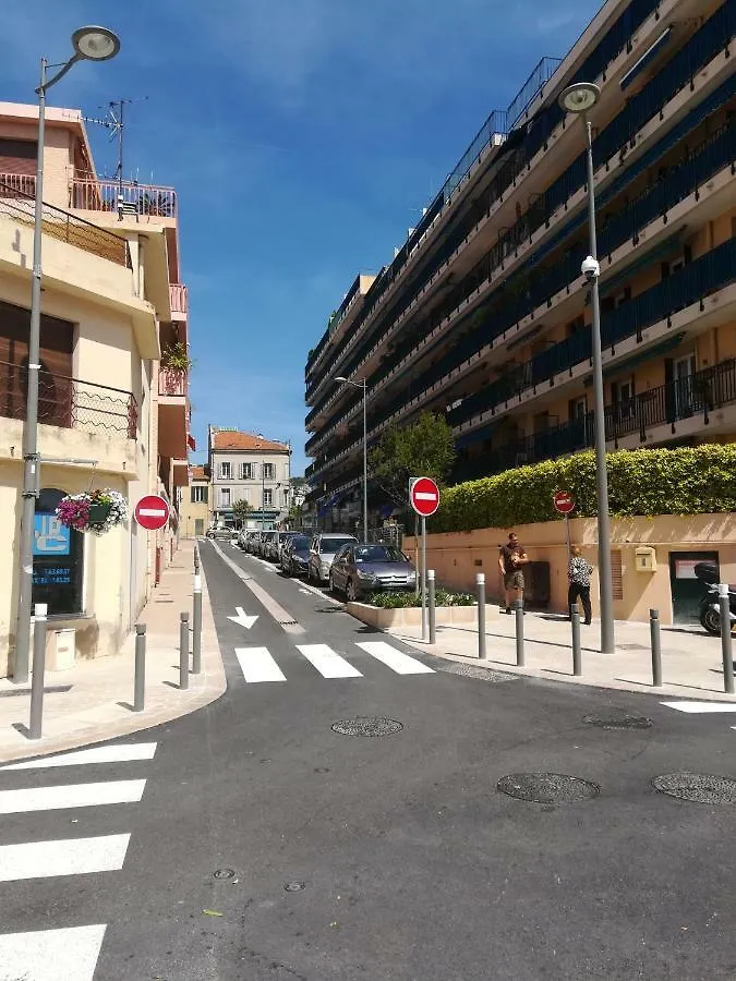 Apartament Le Stud Golfe-Juan