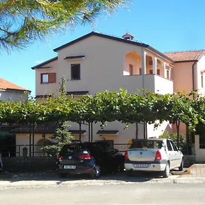 apartments-neda-porec.in-istria.net/
